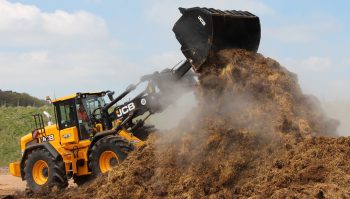 Une chargeuse pour les silos et les gros chantiers