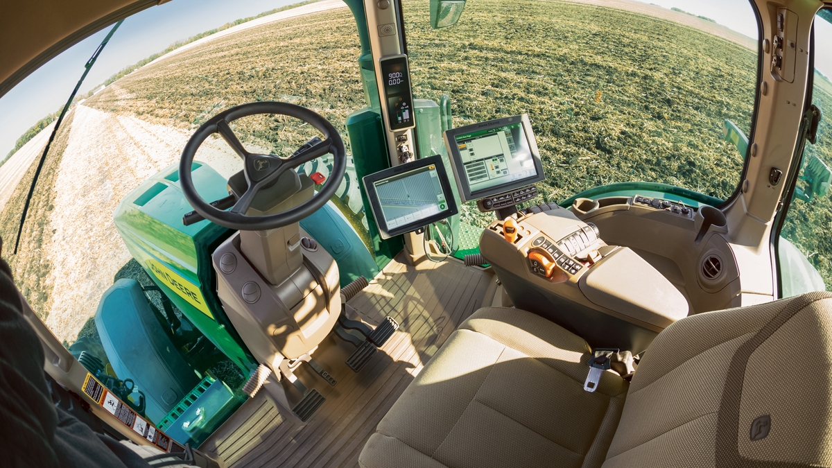 cabine de tracteur John Deere 8R autonome