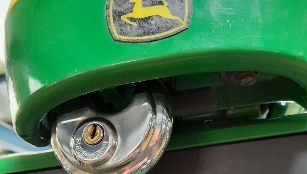 Antivol antennes GPS John Deere une solution pratique pour 90€ HT