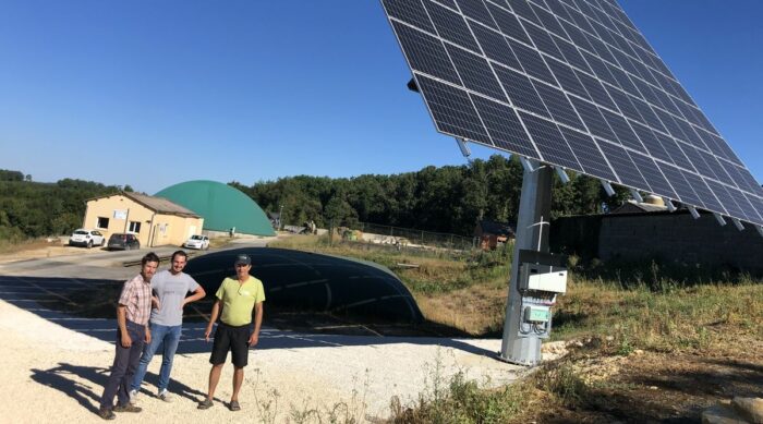 Un tracker solaire sur un méthaniseur en Dordogne