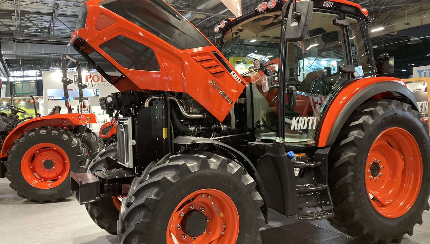 Tracteurs Kioti série HX 3 modèles agricoles de 90 à 115 ch