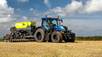 New Holland : un T7.270 au méthane et un T4 électrique autonome