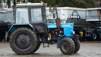 Des tracteurs télécommandés contre les mines