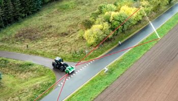 Sécurité aux carrefours avec un tracteur Valtra