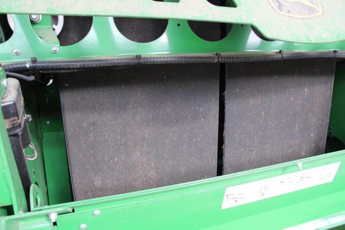 courroies presse à balles rondes John Deere V 461 R