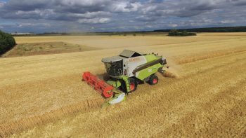 Achats de machine agricole : de longs délais de livraison