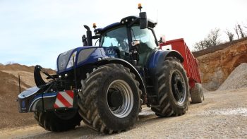 Essai New Holland T7.300 : master class du confort et de la sécurité sur route