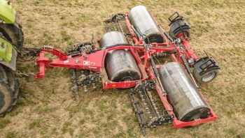 Des rouleaux pour les prairies permanentes