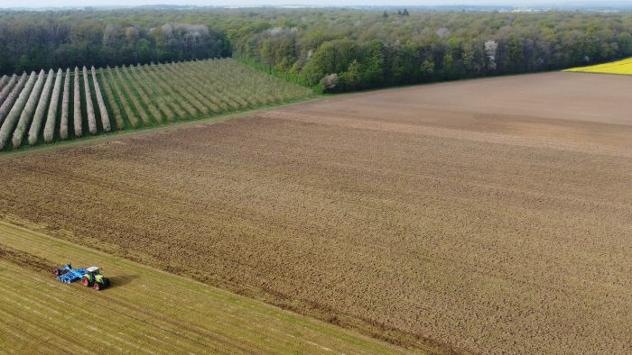 agriculteur en cuma et agrandissement