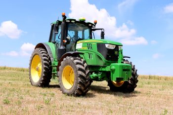 Que pensent les utilisateurs du tracteur John Deere 6155M ?