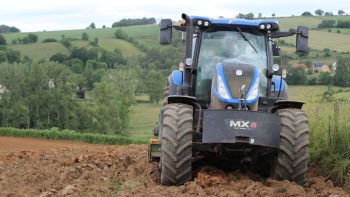 Un tracteur boosté par l’activité fauche à 20 €/h pour 600 h/an