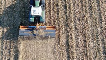 Un broyeur andaineur pour récolter la biomasse