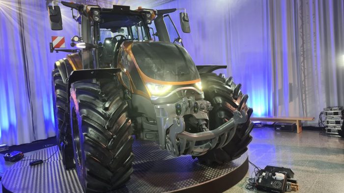 Valtra S416