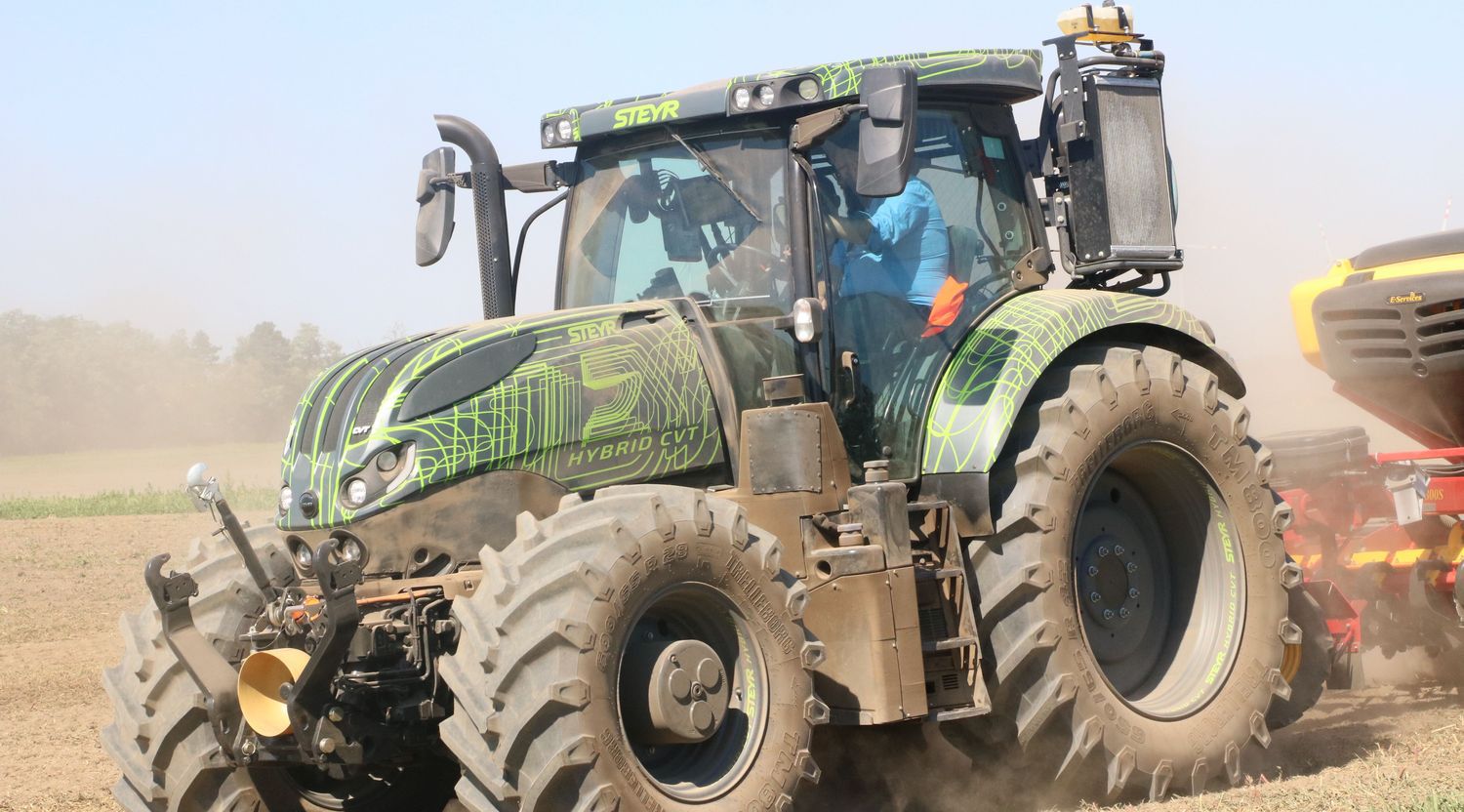 Tracteur hybride Steyr : un nouveau prototype à Agritechnica 2023