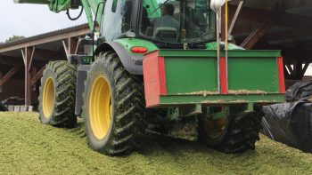 Ensilage en chantier complet à la cuma de la Monge