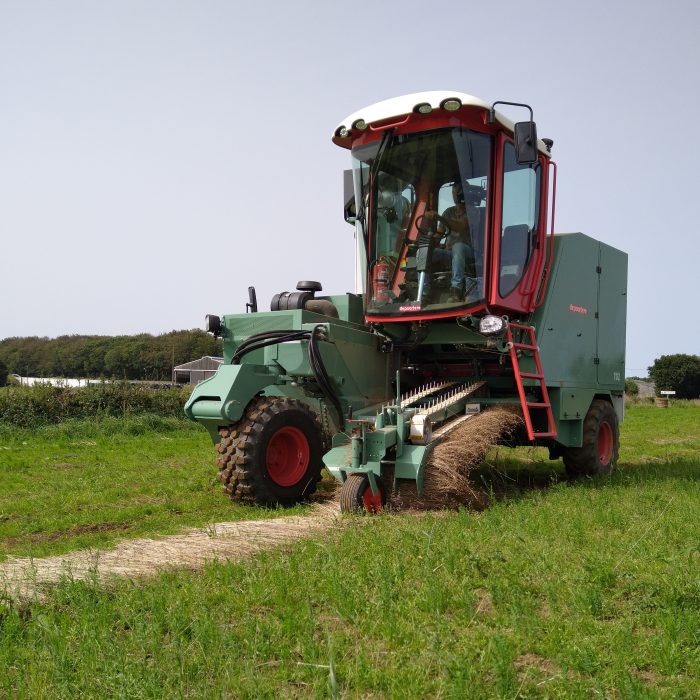 La cuma Breizh lin a réceptionné entre autres une enrouleuse automotrice