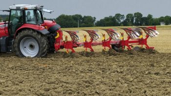 Quel est le débit de chantier réel d’une charrue ?