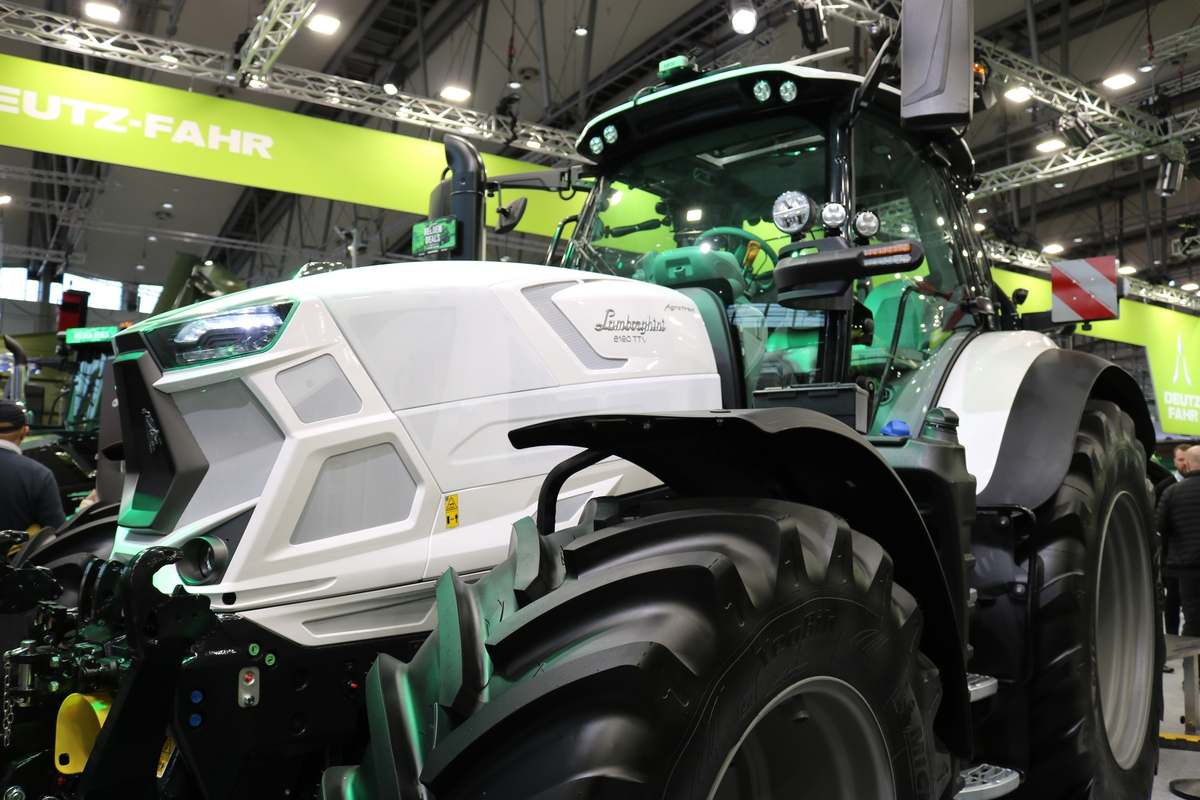 tracteurs Deutz-Fahr Série 6 TTV en Lamborghini