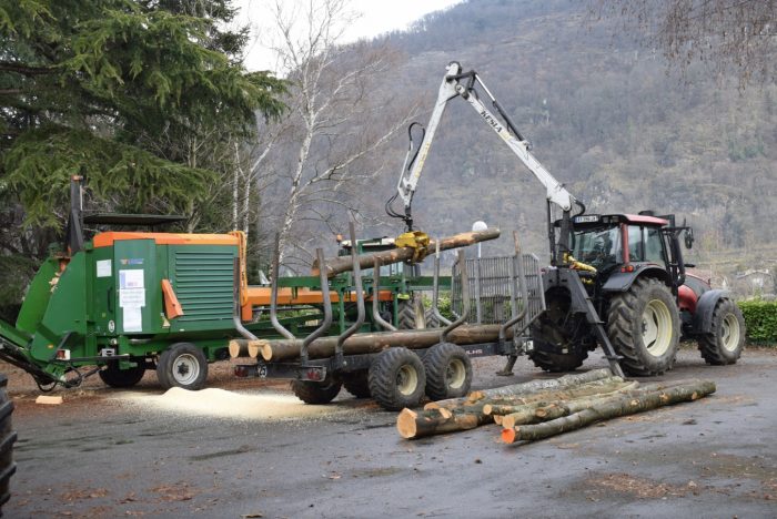 remorque forestière de la cuma environnement des vallée cathares