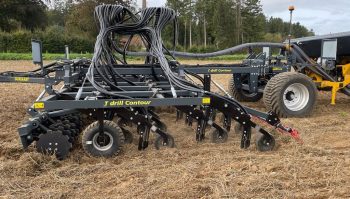 Le semis direct à dents en version semi-portée