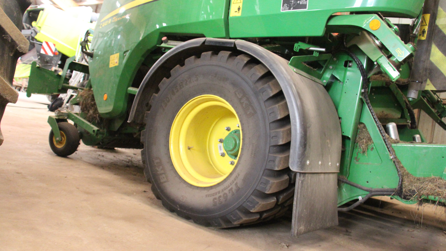 Essieu de la presse enrubanneuse John Deere