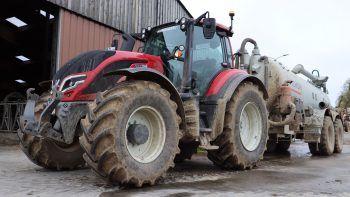 [Avis] Valtra T215 Direct: un tracteur confortable et intuitif