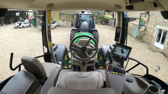 comparatif John Deere 6R Valtra Q5