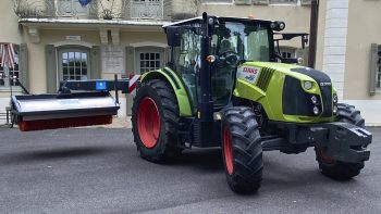 Une brosseuse à graines pour les prairies