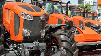 Et si vous faisiez carrière dans la vente de matériels agricoles ?