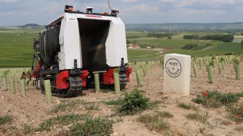 [Avis] Un robot pour travailler les parcelles les plus difficiles du vignoble champenois