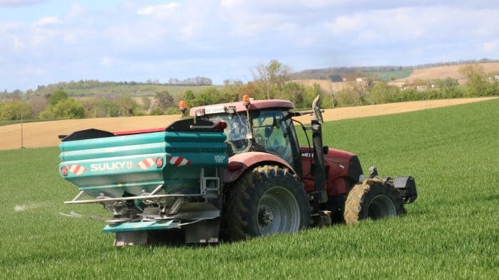 Comment décote un épandeur d'engrais?