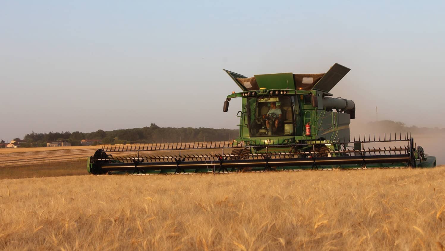 John Deere S780 moisson blé dur