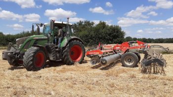 La cuma des Bois ne chôme pas, elle déchaume