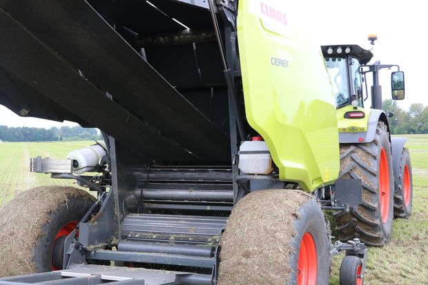 Les presses Claas Cerex affichent une densité de pressage de 135 kg/m3