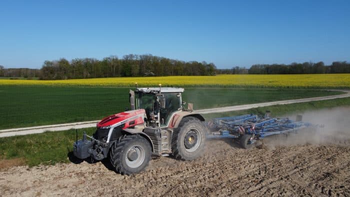 Massey Ferguson 9S.425