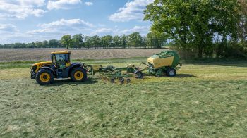 Le Krone Swadro BaleTrain andaine et presse en un passage