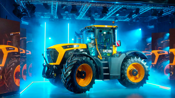 JCB lance sa 3ème gamme de tracteurs, les Fastrac 6000