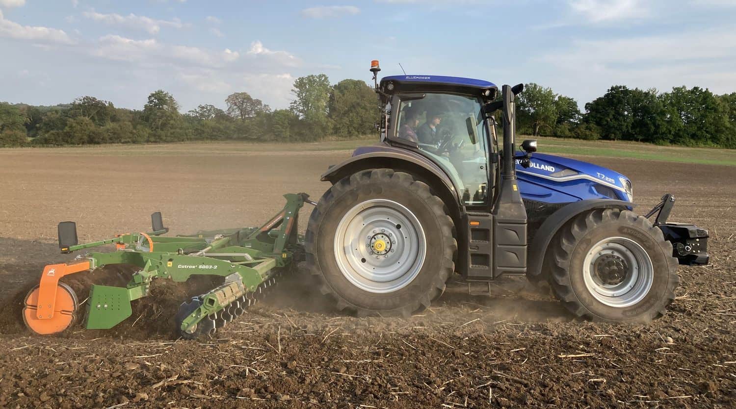 La nouvelle gamme de T7 Standard comprend 4 modèles de 180 à 225 ch.