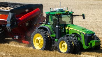 Avec OutRun, PTx Trimble et Agco lancent la robotisation du chantier de récolte et le travail du sol