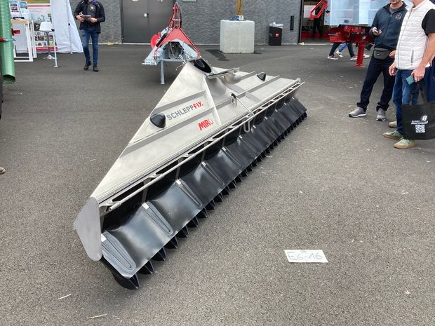 Schleppfix distribué par Miro au Sommet de l'Élevage 2025