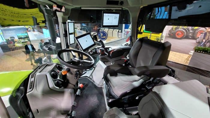 Claas Axion 9 cabine