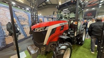Massey Ferguson MF 3 Dyna-VT