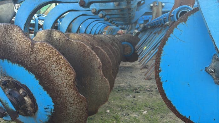 Le double rouleau équipe une grande majorité des déchaumeurs.