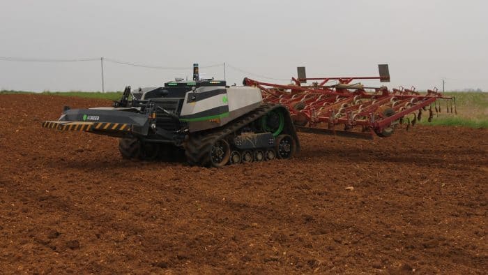 robot AgXeed au demi-tour