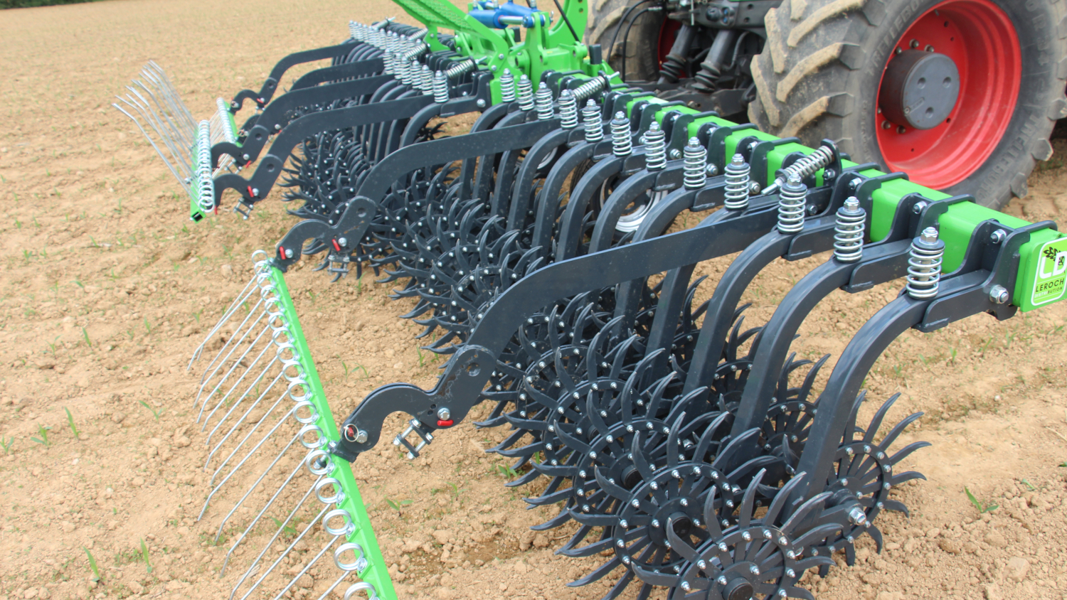 houe rotative polyvalente