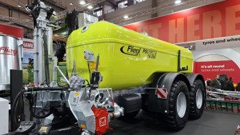 Une cuve légère pour la Fliegl Poly Line 18500