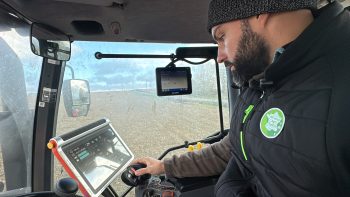 [Avis] Autoguidage AG Leader “Si je pouvais, je le mettrai sur tous les tracteurs”