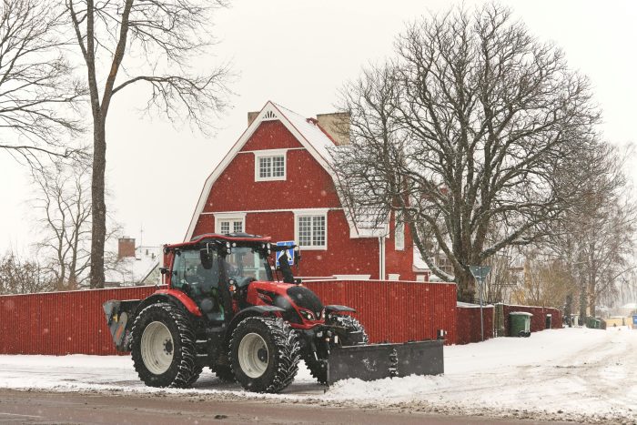 Déneigement : comment facturer son tracteur ?