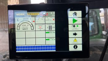 Oria commercialise un écran Isobus universel