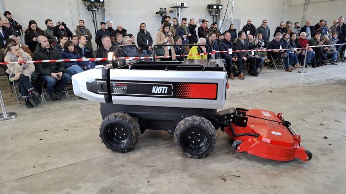Kioti RT100 robots Gofar Tour 2026